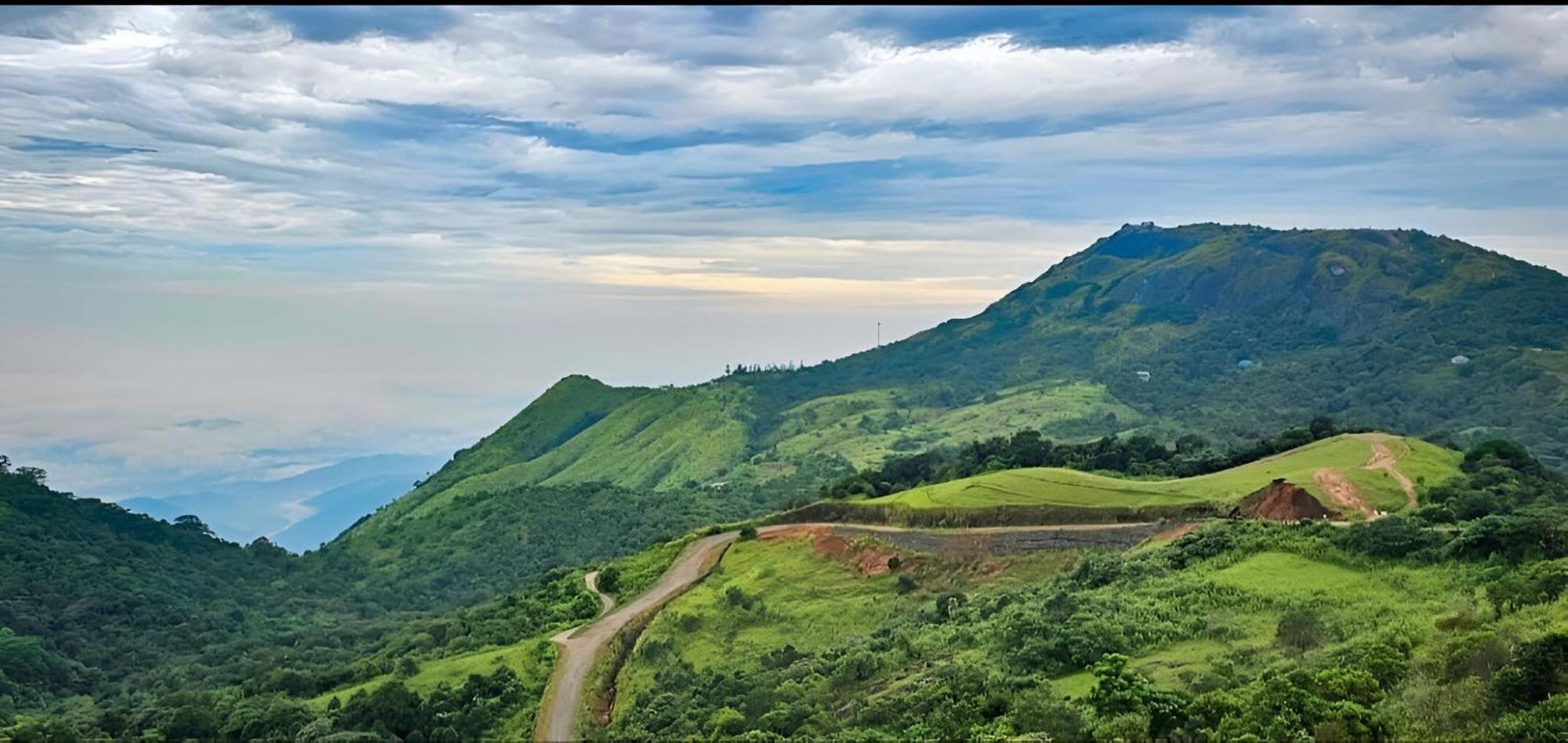 Himasailam Pool Resort Vagamon Luaran gambar